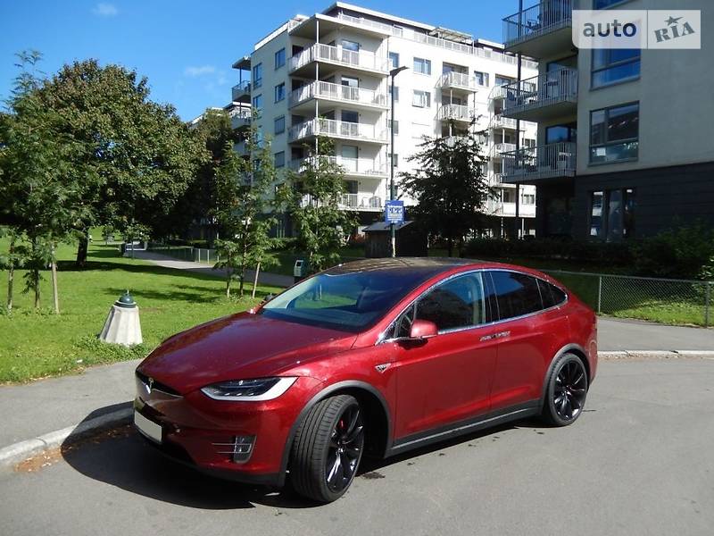 Позашляховик / Кросовер Tesla Model X 2018 в Києві