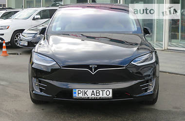 Позашляховик / Кросовер Tesla Model X 2016 в Києві