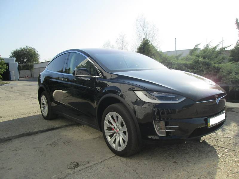 Внедорожник / Кроссовер Tesla Model X 2016 в Запорожье