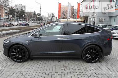 Внедорожник / Кроссовер Tesla Model X 2016 в Харькове