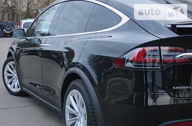 Внедорожник / Кроссовер Tesla Model X 2017 в Киеве