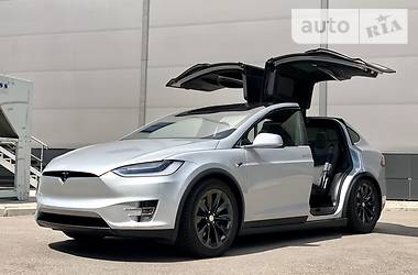 Внедорожник / Кроссовер Tesla Model X 2018 в Киеве