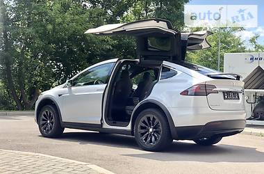 Внедорожник / Кроссовер Tesla Model X 2018 в Киеве