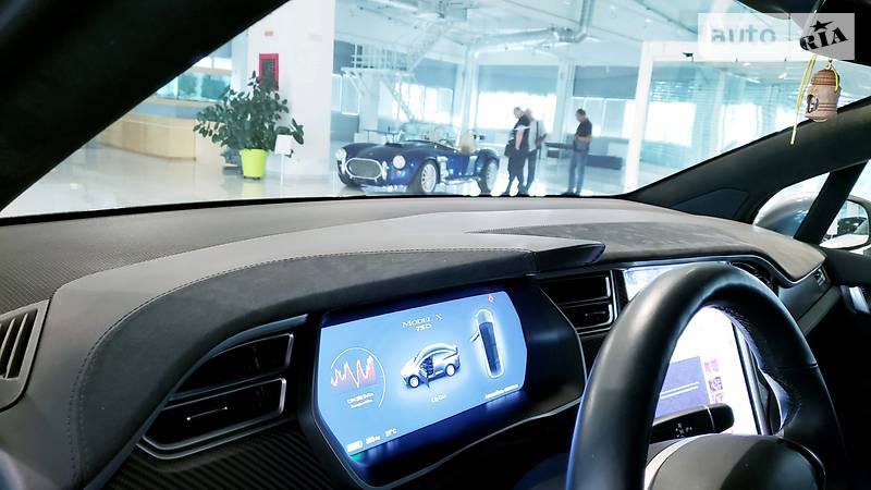 Позашляховик / Кросовер Tesla Model X 2017 в Києві