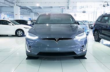 Позашляховик / Кросовер Tesla Model X 2017 в Києві