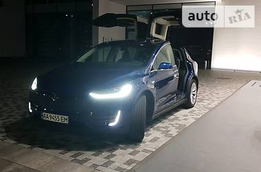 Внедорожник / Кроссовер Tesla Model X 2016 в Киеве