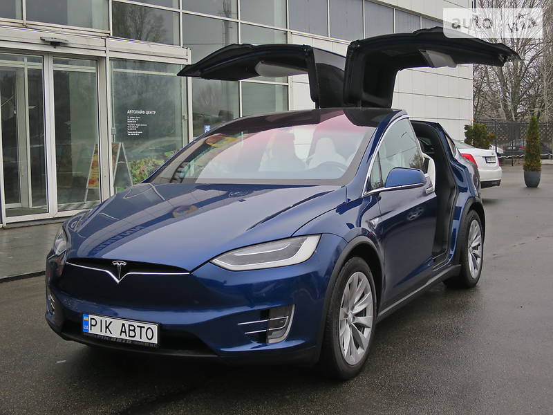 Позашляховик / Кросовер Tesla Model X 2016 в Києві