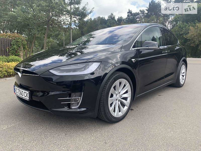 Внедорожник / Кроссовер Tesla Model X 2018 в Луцке