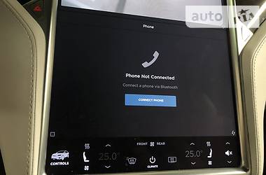Внедорожник / Кроссовер Tesla Model X 2016 в 