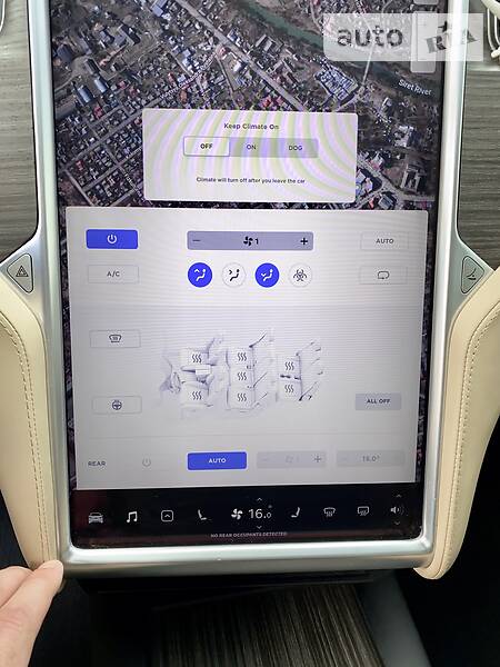 Хэтчбек Tesla Model X 2016 в Сторожинце