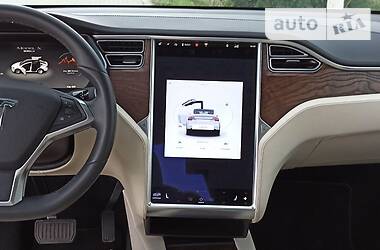 Внедорожник / Кроссовер Tesla Model X 2018 в Стрые