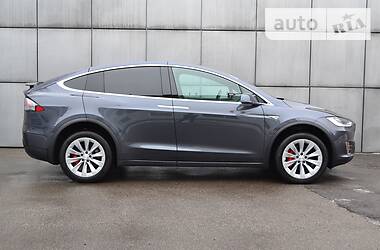 Внедорожник / Кроссовер Tesla Model X 2016 в Киеве