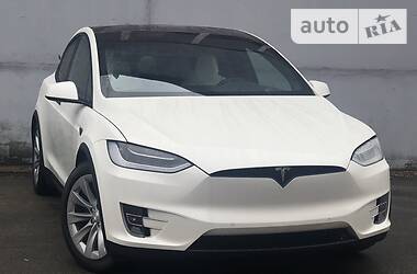 Позашляховик / Кросовер Tesla Model X 2016 в Києві