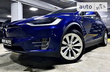 Внедорожник / Кроссовер Tesla Model X 2016 в Киеве