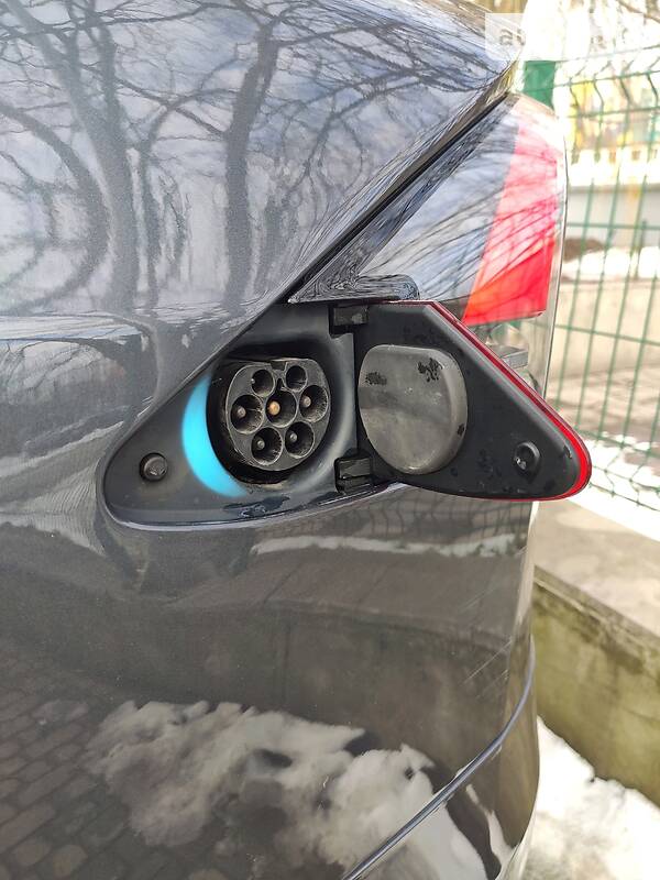 Позашляховик / Кросовер Tesla Model X 2017 в Львові фото 12 Позашляховик / Кросовер Tesla Model X 2017 в Львові