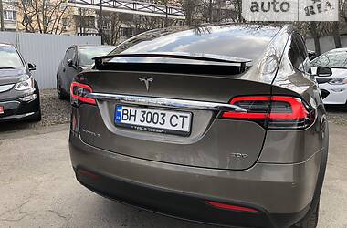 Внедорожник / Кроссовер Tesla Model X 2016 в 