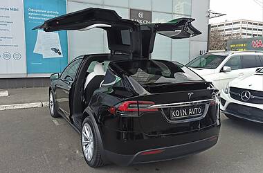 Позашляховик / Кросовер Tesla Model X 2020 в Києві