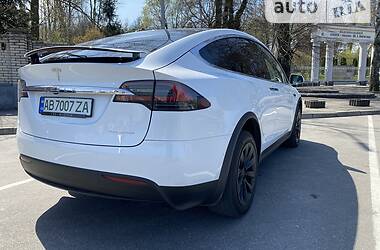 Позашляховик / Кросовер Tesla Model X 2019 в Вінниці