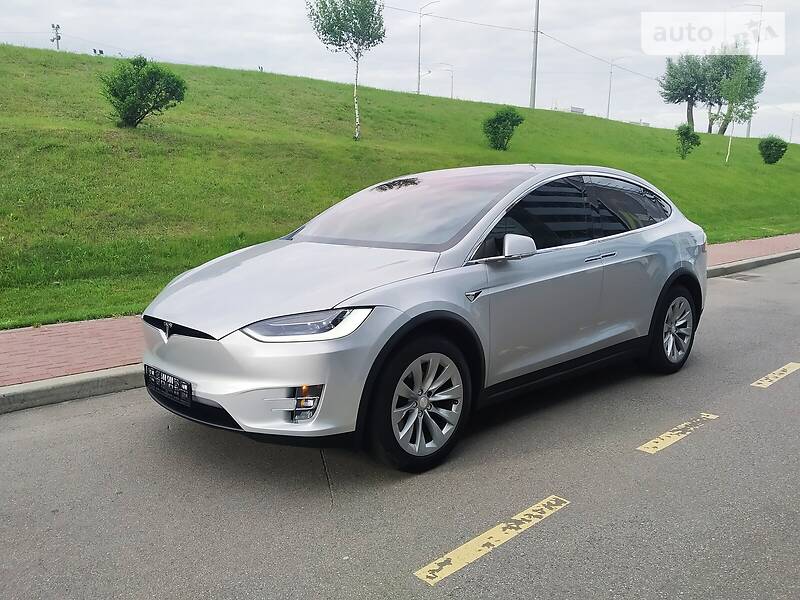 Внедорожник / Кроссовер Tesla Model X 2018 в Киеве