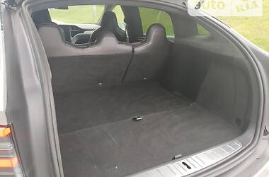Внедорожник / Кроссовер Tesla Model X 2018 в 