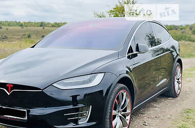 Хэтчбек Tesla Model X 2016 в Запорожье