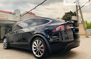 Хэтчбек Tesla Model X 2016 в Запорожье