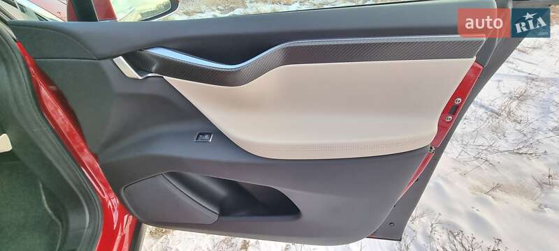 Позашляховик / Кросовер Tesla Model X 2018 в Києві фото 7 Позашляховик / Кросовер Tesla Model X 2018 в Києві