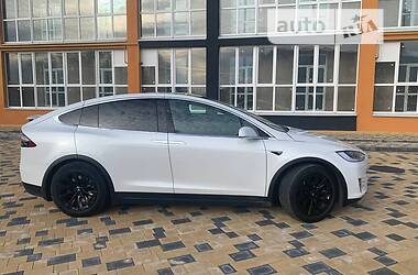 Внедорожник / Кроссовер Tesla Model X 2019 в Киеве