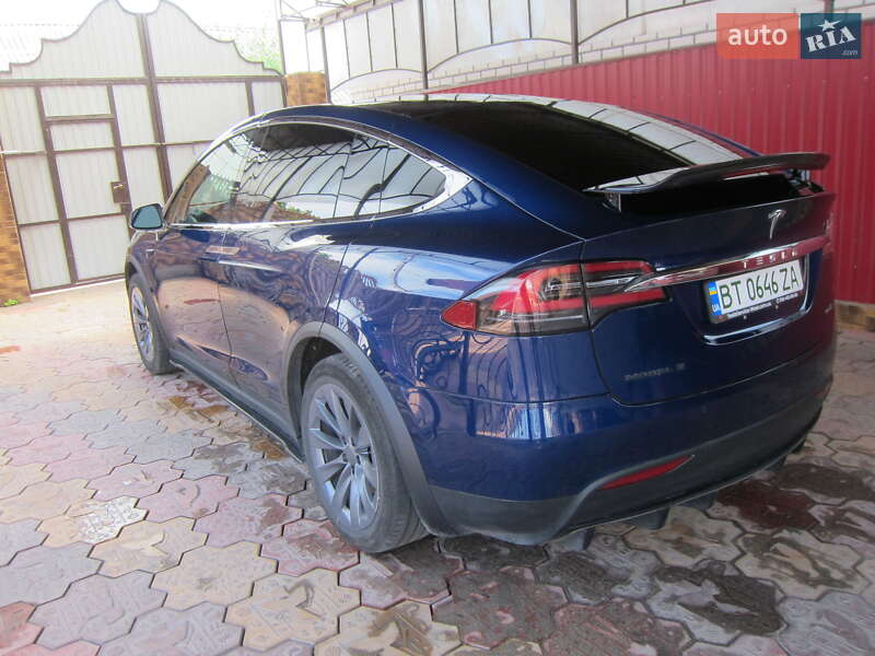 Внедорожник / Кроссовер Tesla Model X 2018 в Херсоне фото 18 Внедорожник / Кроссовер Tesla Model X 2018 в Херсоне