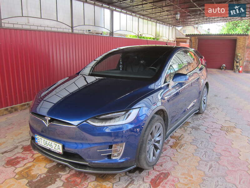Внедорожник / Кроссовер Tesla Model X 2018 в Херсоне фото 30 Внедорожник / Кроссовер Tesla Model X 2018 в Херсоне