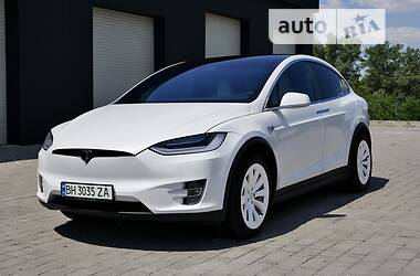 Внедорожник / Кроссовер Tesla Model X 2020 в Киеве