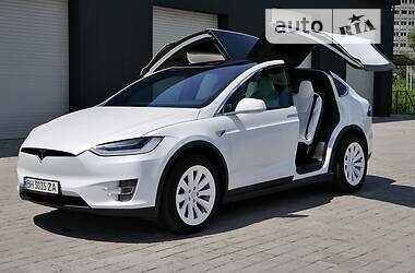 Внедорожник / Кроссовер Tesla Model X 2020 в Киеве