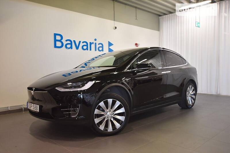 Внедорожник / Кроссовер Tesla Model X 2019 в Ровно