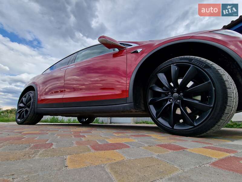 Позашляховик / Кросовер Tesla Model X 2018 в Києві фото 2 Позашляховик / Кросовер Tesla Model X 2018 в Києві