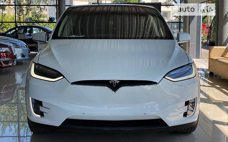 Внедорожник / Кроссовер Tesla Model X 2016 в Ивано-Франковске
