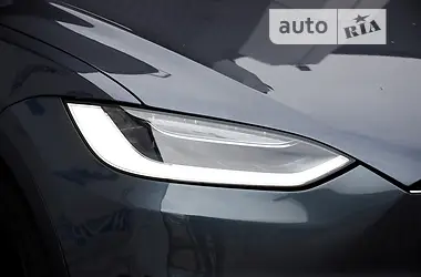 Tesla Model X 2016