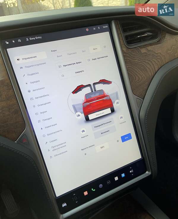 Позашляховик / Кросовер Tesla Model X 2019 в Києві фото 11 Позашляховик / Кросовер Tesla Model X 2019 в Києві