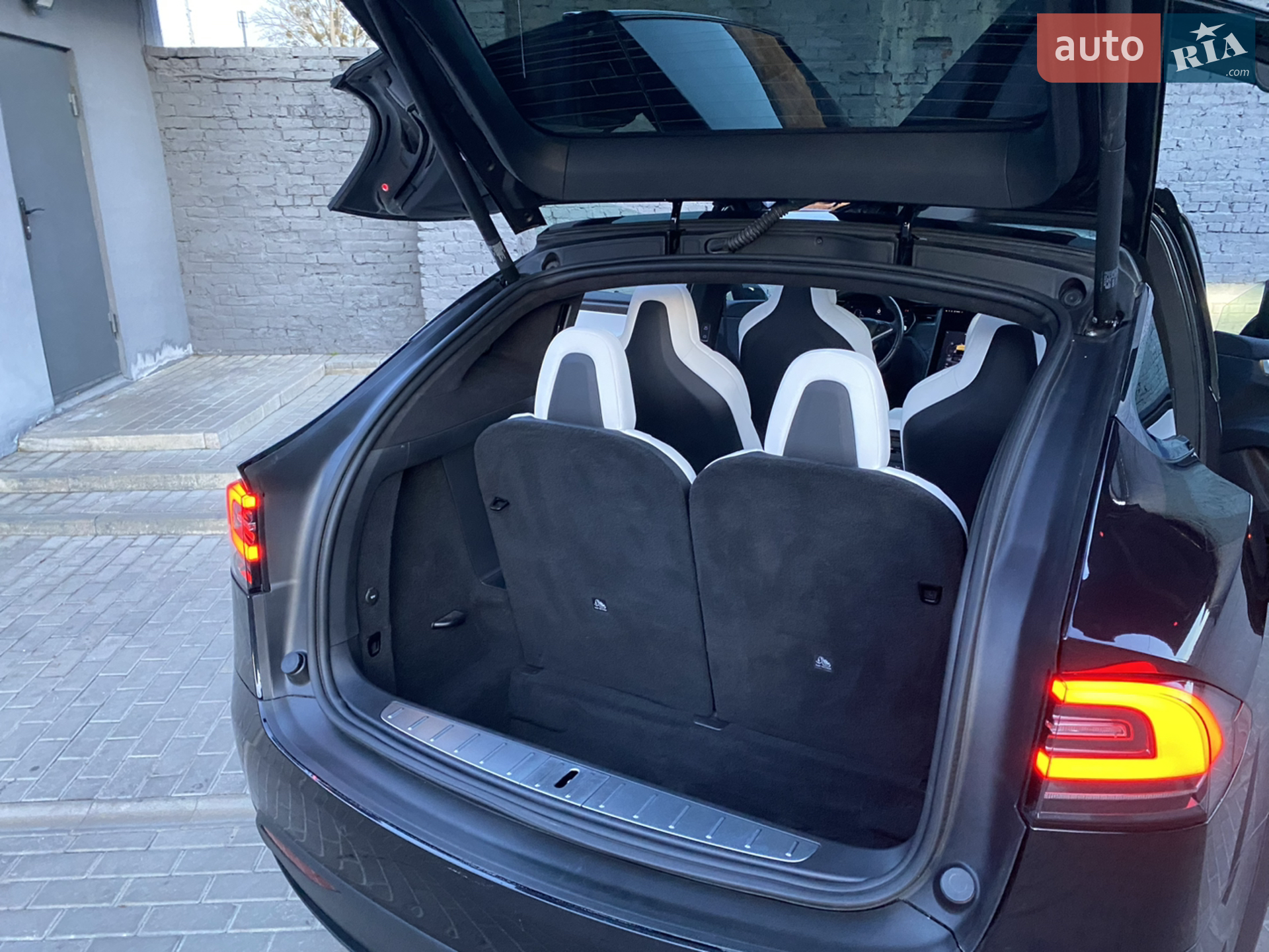 2018 Tesla Model X - мініатюра 32