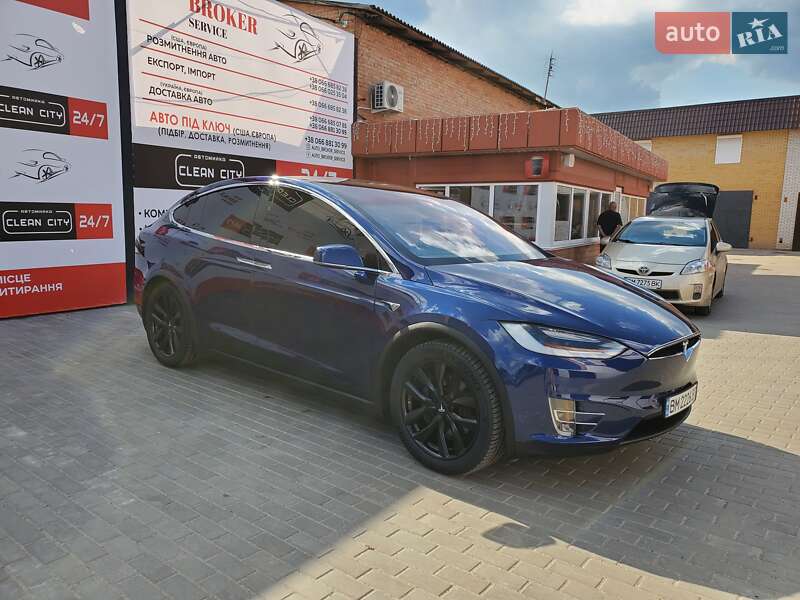 Позашляховик / Кросовер Tesla Model X 2018 в Сумах