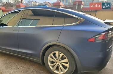 Позашляховик / Кросовер Tesla Model X 2018 в Сумах