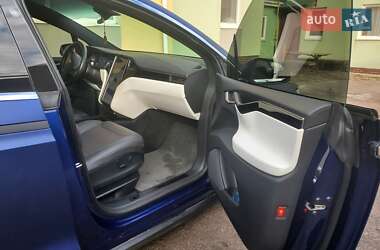 Позашляховик / Кросовер Tesla Model X 2018 в Сумах