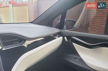 Позашляховик / Кросовер Tesla Model X 2018 в Сумах