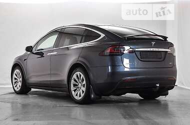 Внедорожник / Кроссовер Tesla Model X 2018 в 