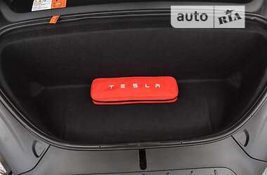 Внедорожник / Кроссовер Tesla Model X 2018 в 
