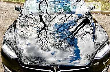 Внедорожник / Кроссовер Tesla Model X 2019 в 