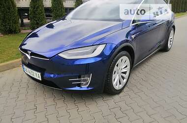 Позашляховик / Кросовер Tesla Model X 2017 в Києві