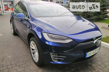 Позашляховик / Кросовер Tesla Model X 2017 в Києві