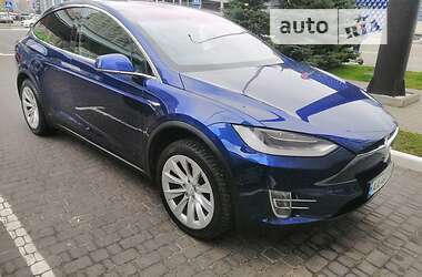 Позашляховик / Кросовер Tesla Model X 2017 в Києві