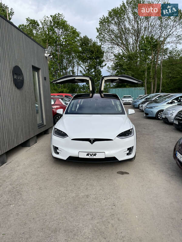 Внедорожник / Кроссовер Tesla Model X 2016 в Тернополе