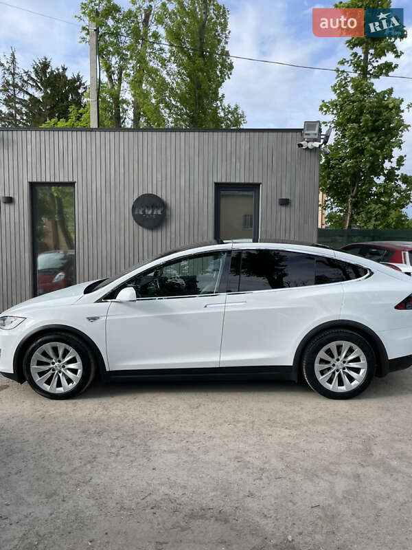 Внедорожник / Кроссовер Tesla Model X 2016 в Тернополе